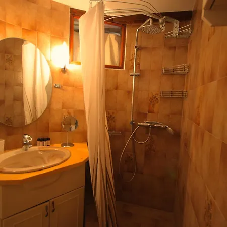 公寓 Alpine Escape Maisonette By Alure